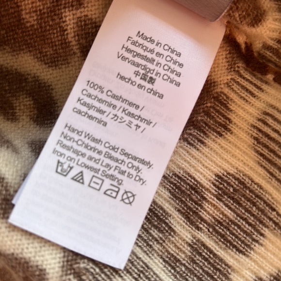 J. Crew 100% everyday Cashmere Crewneck Leopard Print Sweater - Picture 5 of 8